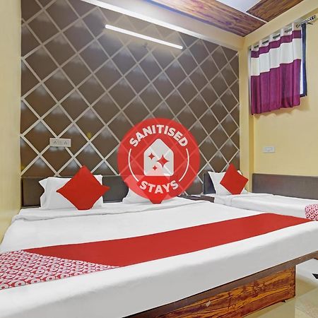 Oyo 79454 Shree Laxmi Palace Hotel Ujjain Eksteriør billede