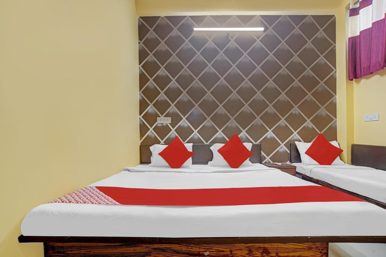 Oyo 79454 Shree Laxmi Palace Hotel Ujjain Eksteriør billede